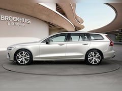 Volvo V60 - B4 200PK Plus Dark | Trekhaak | Achterb Verw | BLIS | Elektr Stoelen + Memory | PDC + Came