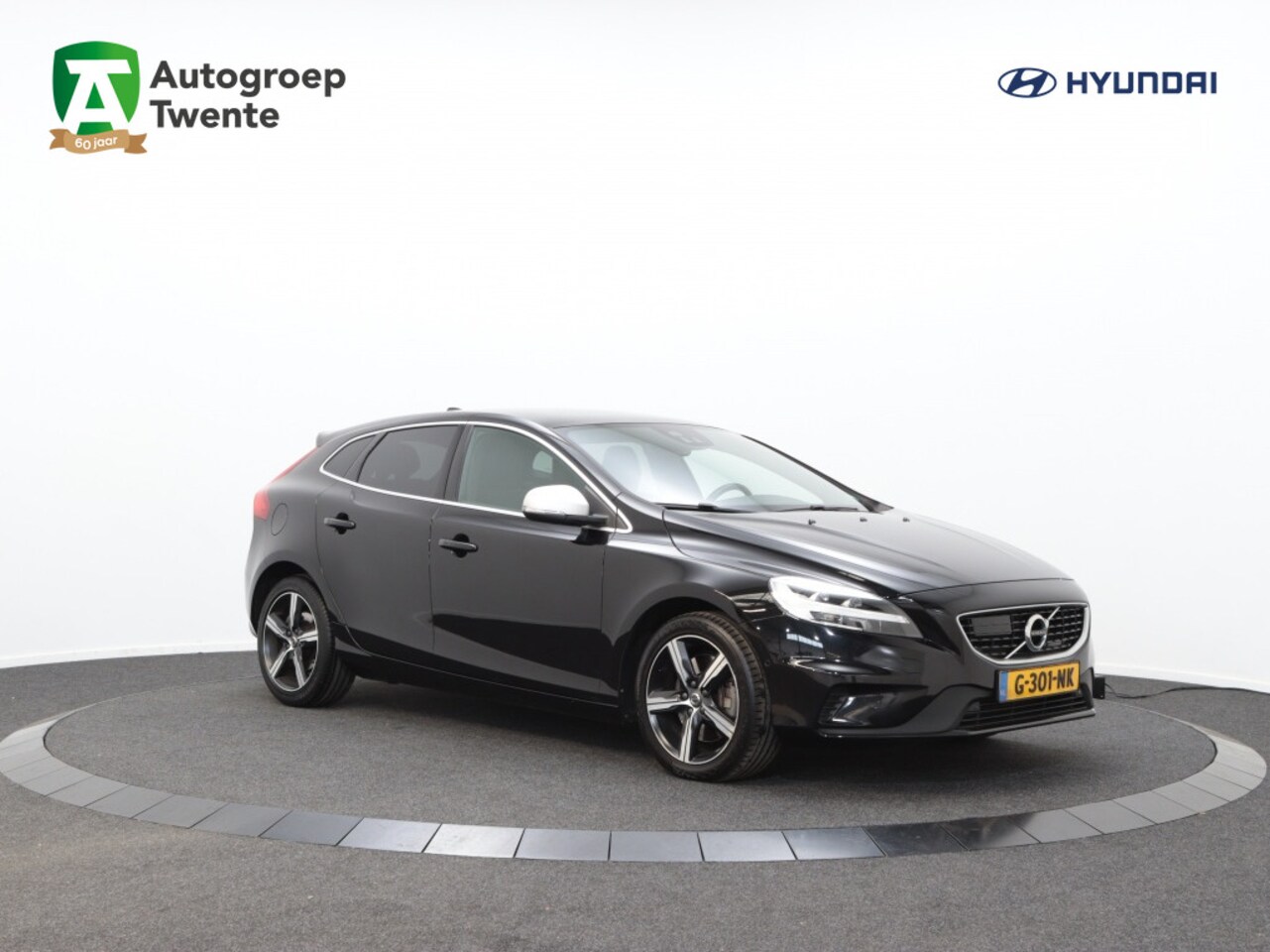 Volvo V40 - 1.5 T3 Polar+ Sport | Panorama dak | Ad Cruise Control | Camera - AutoWereld.nl