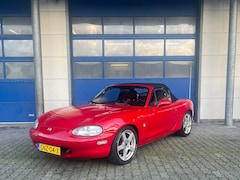 Mazda MX-5 - 1.6i