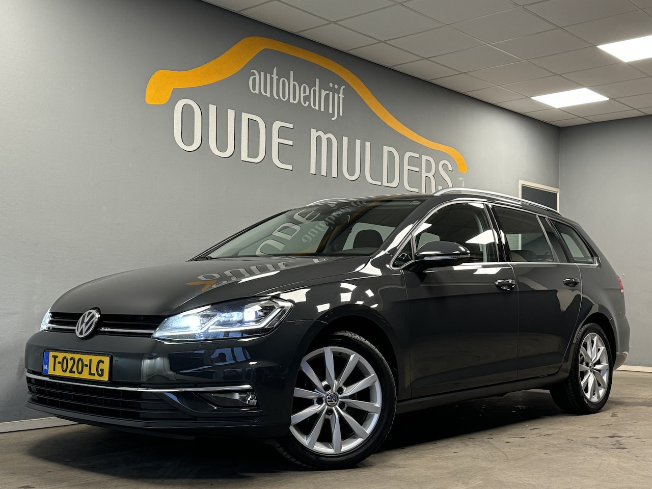 Volkswagen Golf Variant - 1.5 TSI Highline AdaptieveCruise/Camera/Massagestoel - AutoWereld.nl