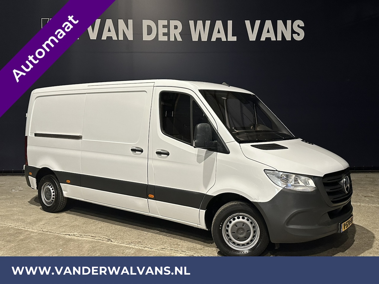 Mercedes-Benz Sprinter - 311 CDI 9G Tronic Automaat L2H1 Euro6 Airco | Cruisecontrol | Trekhaak Chauffeursstoel - AutoWereld.nl