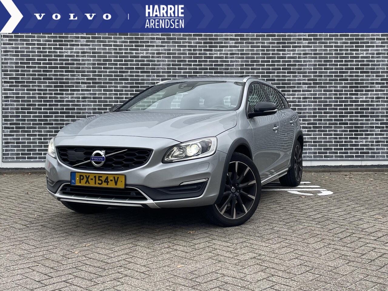 Volvo V60 Cross Country - 2.0 T5 Polar+ - AutoWereld.nl