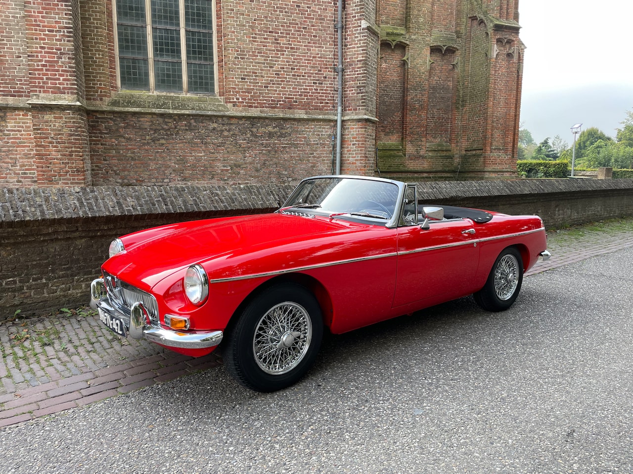 MG B type - 1.8 Roadster MK1 concours - AutoWereld.nl