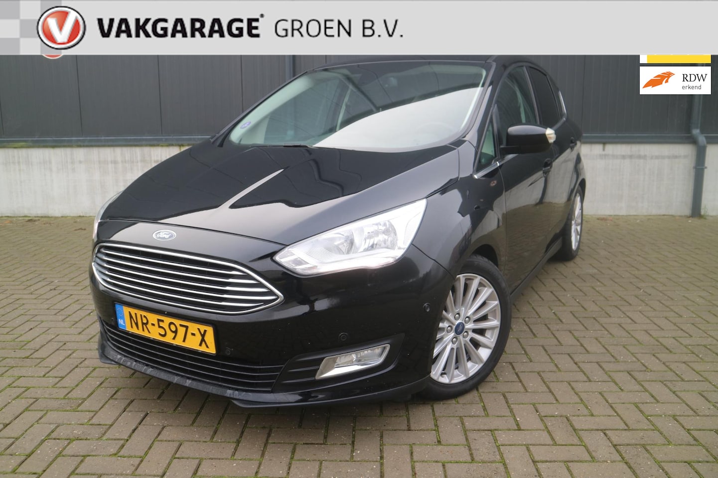 Ford C-Max - 1.0 Titanium / climate / cruise / navi / voorruitverwarming ! - AutoWereld.nl