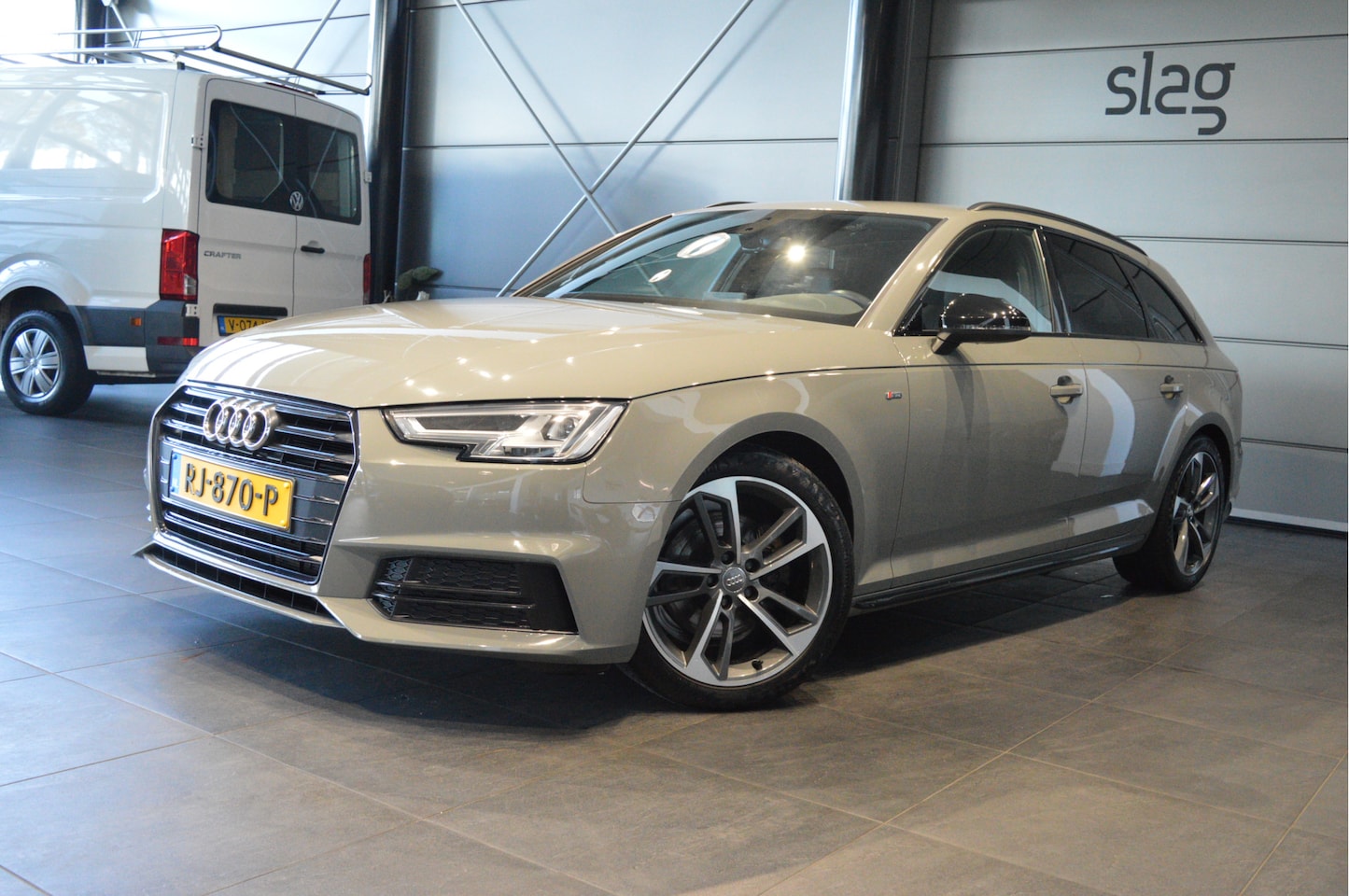 Audi A4 Avant - 1.4 TFSI 3X S line black edition leer cruise 18 inch 150 pk !! - AutoWereld.nl