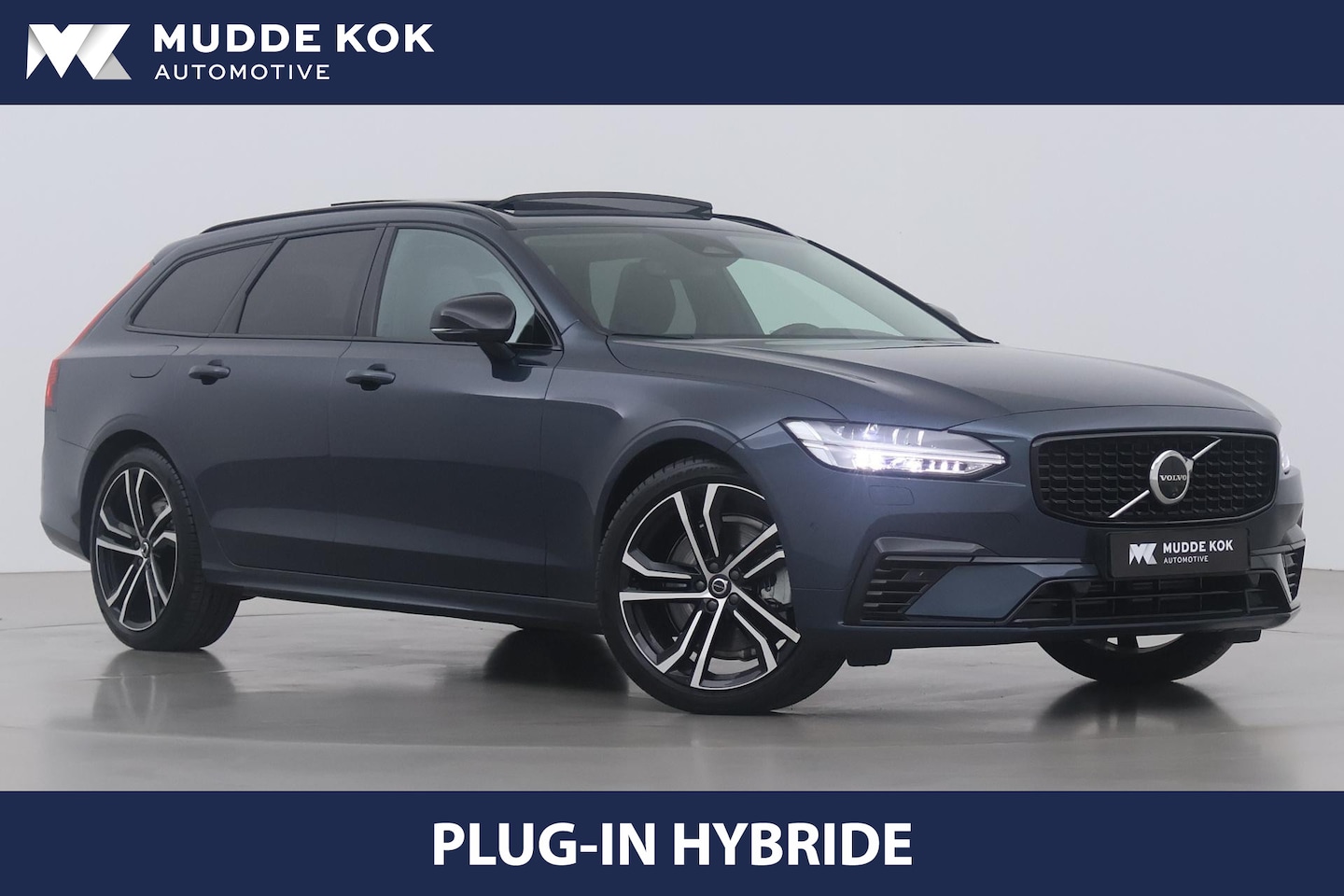 Volvo V90 - T6 Recharge Ultimate Dark | Long Range | Head-Up | Panoramadak | 360° Camera | Luchtvering - AutoWereld.nl