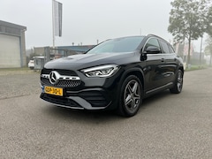 Mercedes-Benz GLA-Klasse - 250 4MATIC AMG Line Pano/224PK/Garantie/8G