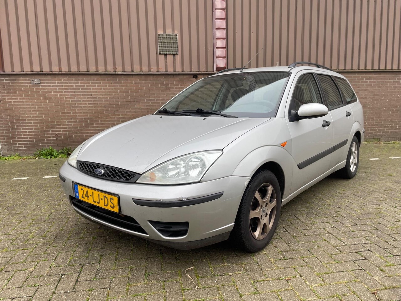 Ford Focus Wagon - 1.6-16V Cool Edition Airco Trekhaak APK NAP - AutoWereld.nl