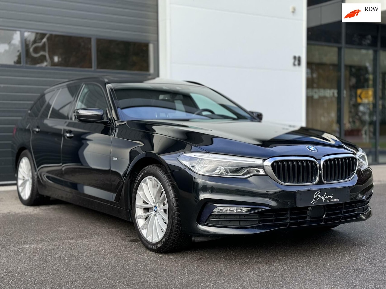 BMW 5-serie Touring - 520d xDrive High Executive Sport | Vol! - AutoWereld.nl