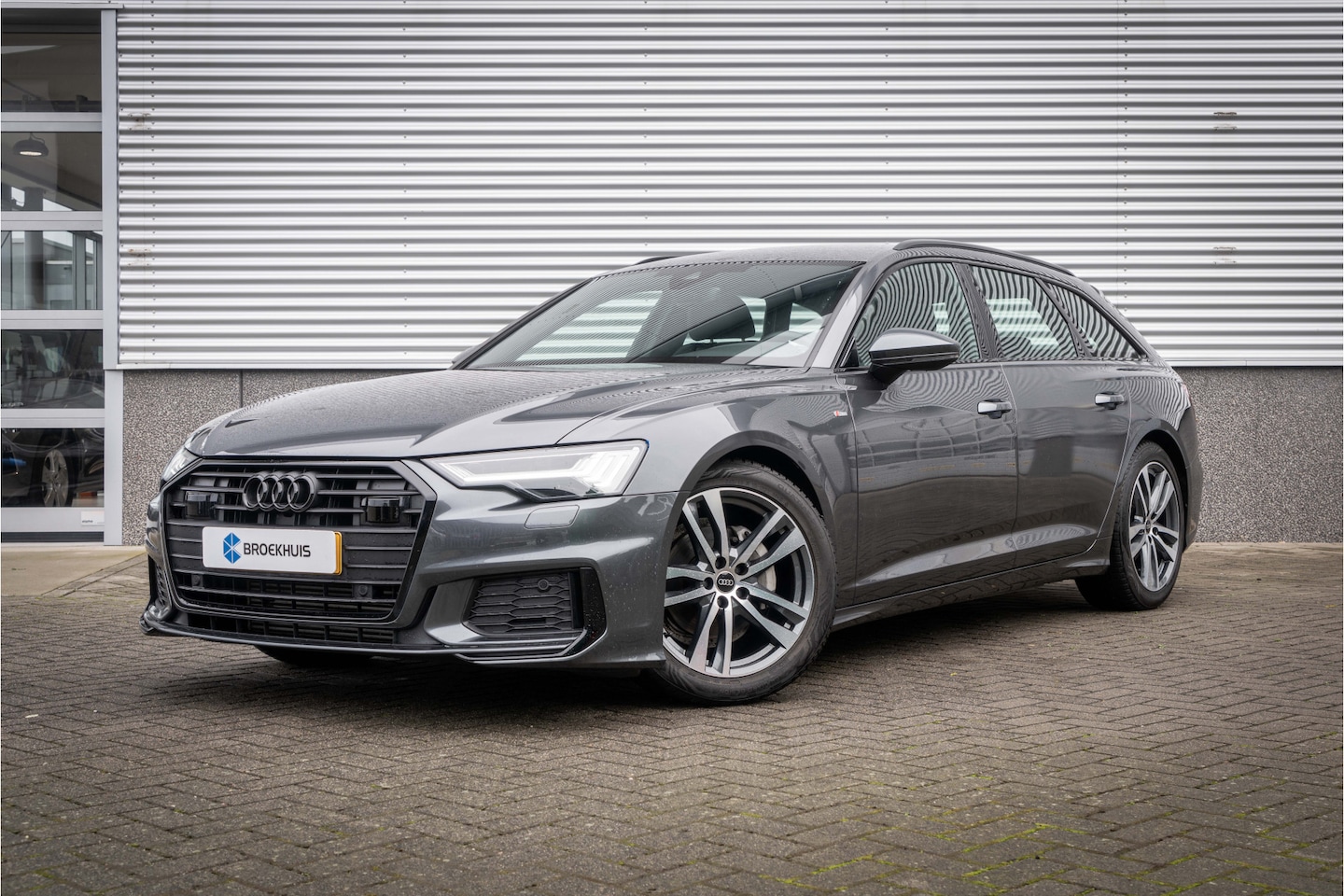 Audi A6 Avant - 40 TFSI S edition | S-Tronic | Optiek Zwart | Electrische Stoelen | Navigatie - AutoWereld.nl