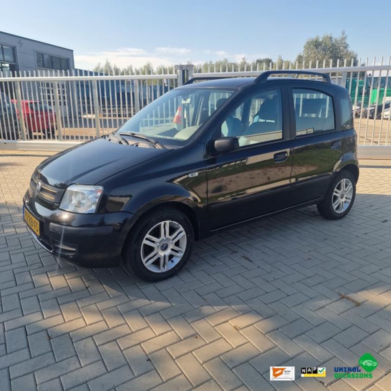 Fiat Panda - 1.2 Emotion AUTOMAAT - AutoWereld.nl