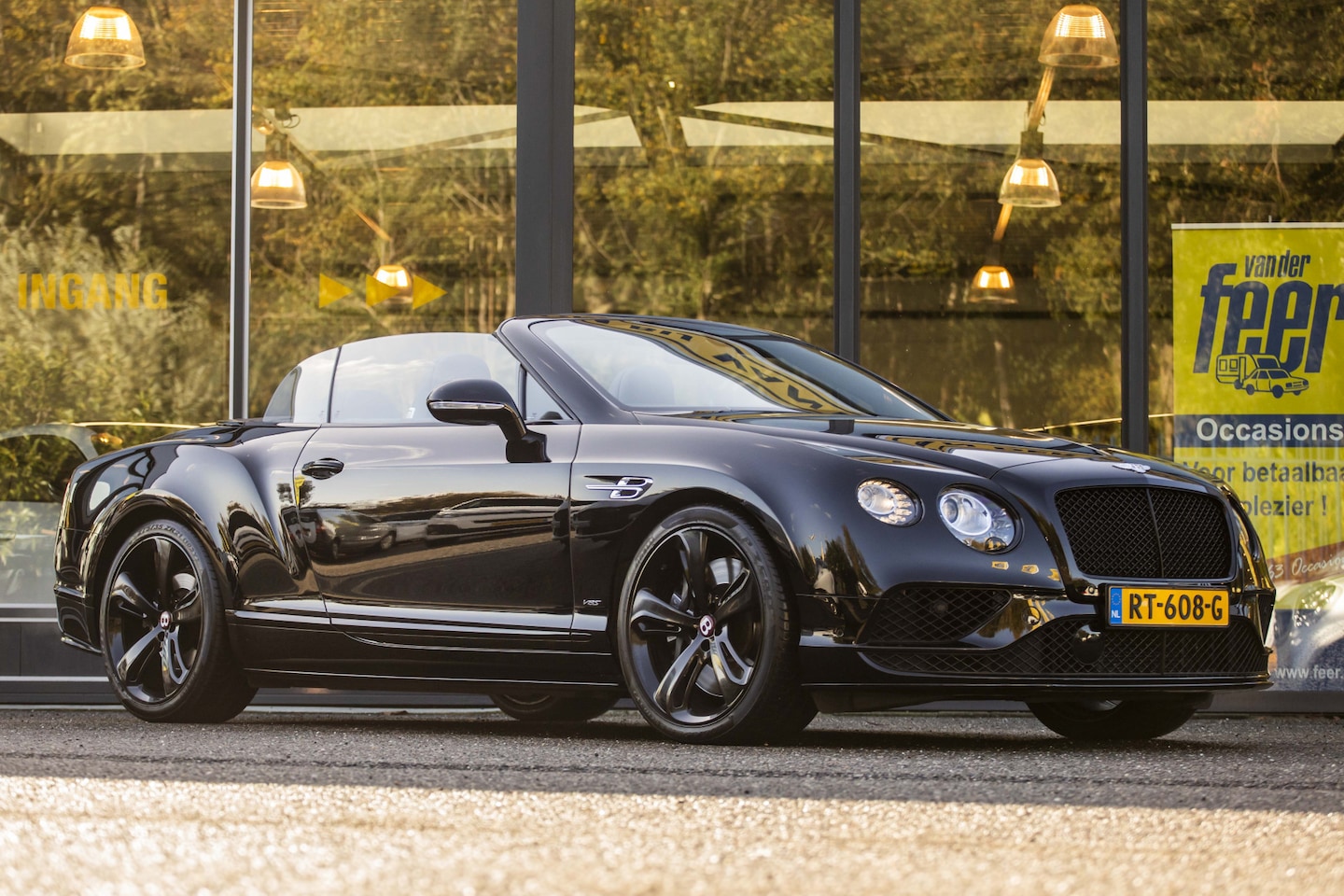 Bentley Continental GTC - 4.0 V8S 1 of 25 - AutoWereld.nl