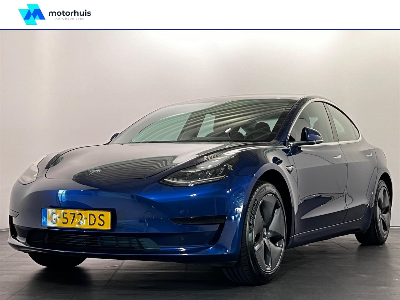 Tesla Model 3 - Standard Plus RWD | PANORAMA DAK | VERWARMBARE STOELEN - AutoWereld.nl