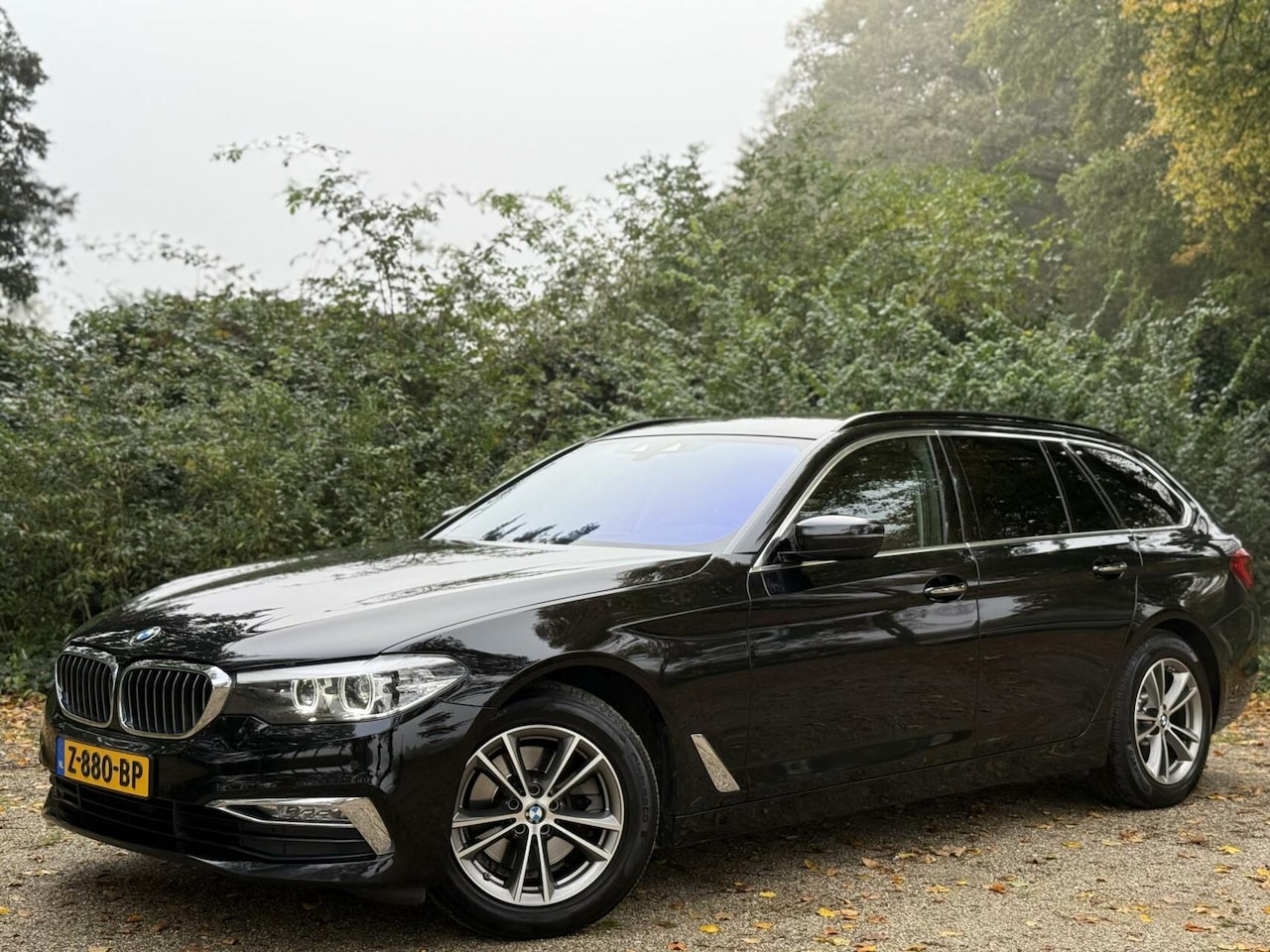 BMW 5-serie Touring - 520d High Executive / LUXURY / LED / NAV - AutoWereld.nl