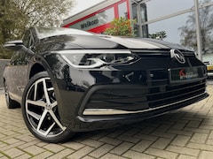 Volkswagen Golf - 1.5 TSI * HIGHLINE * PANODAK/ 18 INCH/ CAMERA/ HuD/ LED