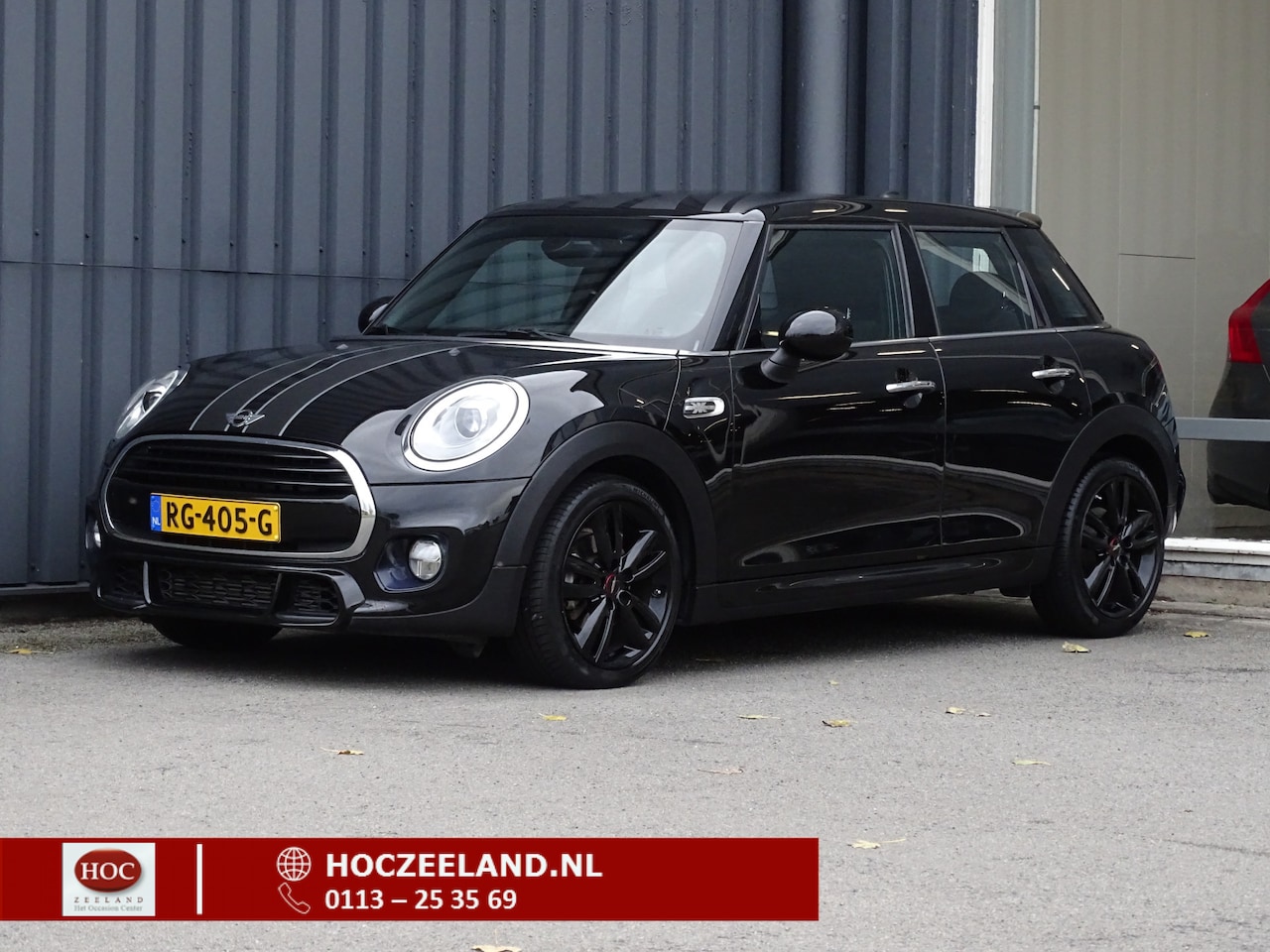 MINI Cooper - Mini 1.5 Serious Business Automaat | JCW Pack | King's Cross - AutoWereld.nl