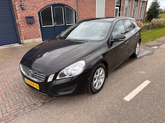 Volvo V60 - 1.6 DRIVe Kinetic apk t/m 11-03-2025