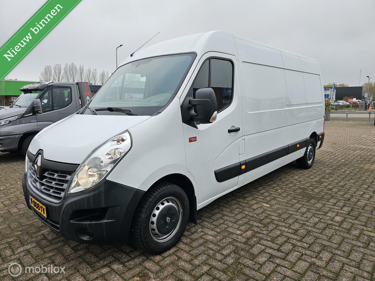 Renault Master - bestel T35 2.3 dCi L4H2 keurige bus km NAP - AutoWereld.nl