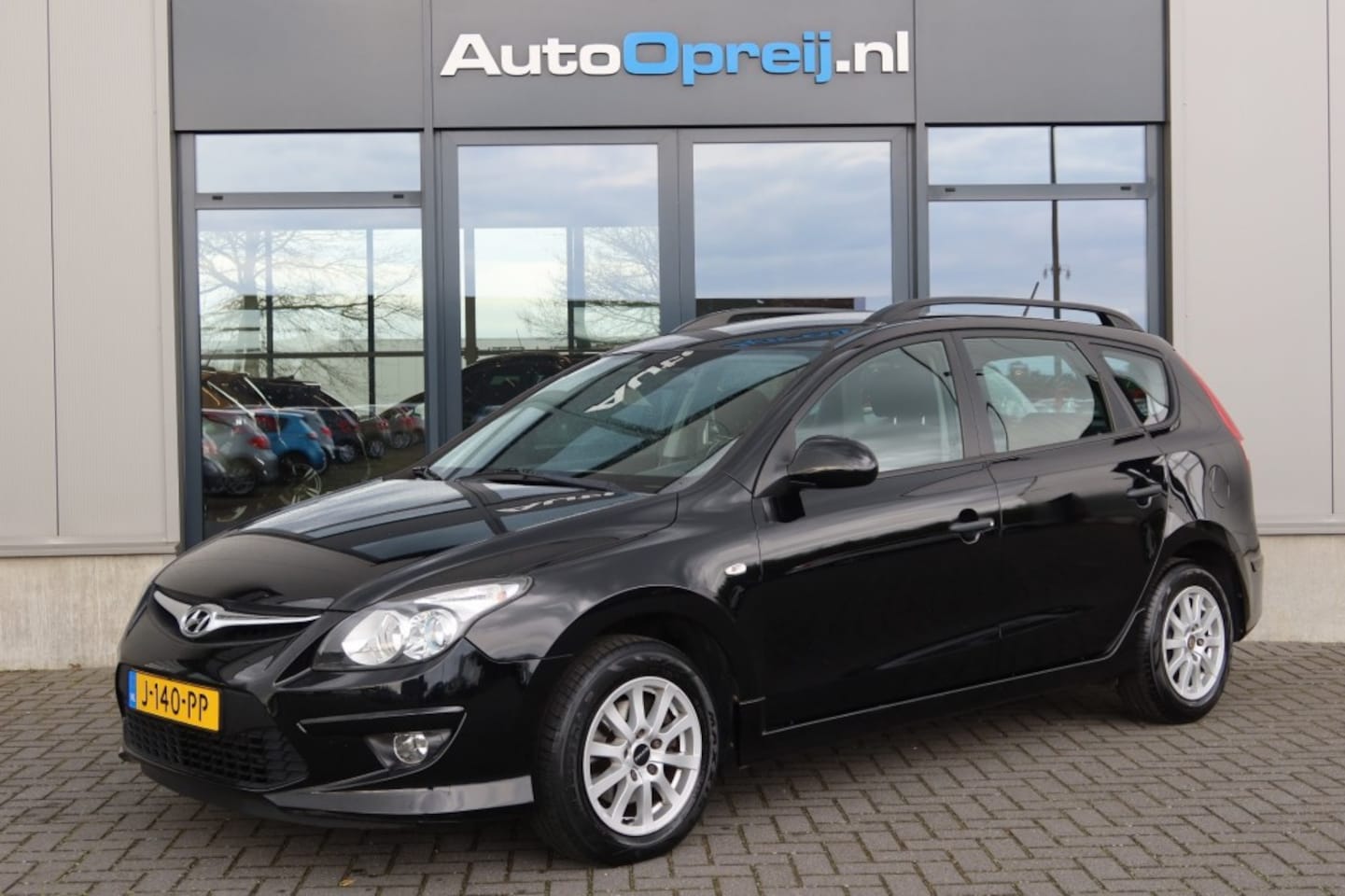 Hyundai i30 CW - i30 CW 1.4i CVVT Blue i-Drive Airco - AutoWereld.nl