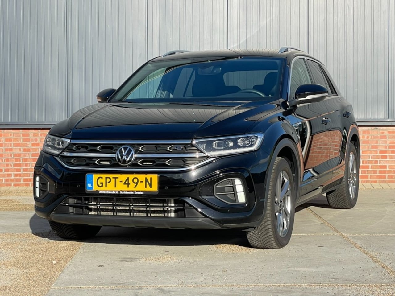 Volkswagen T-Roc - 1.5 TSI 150pk R-Line Camera / Carplay - AutoWereld.nl