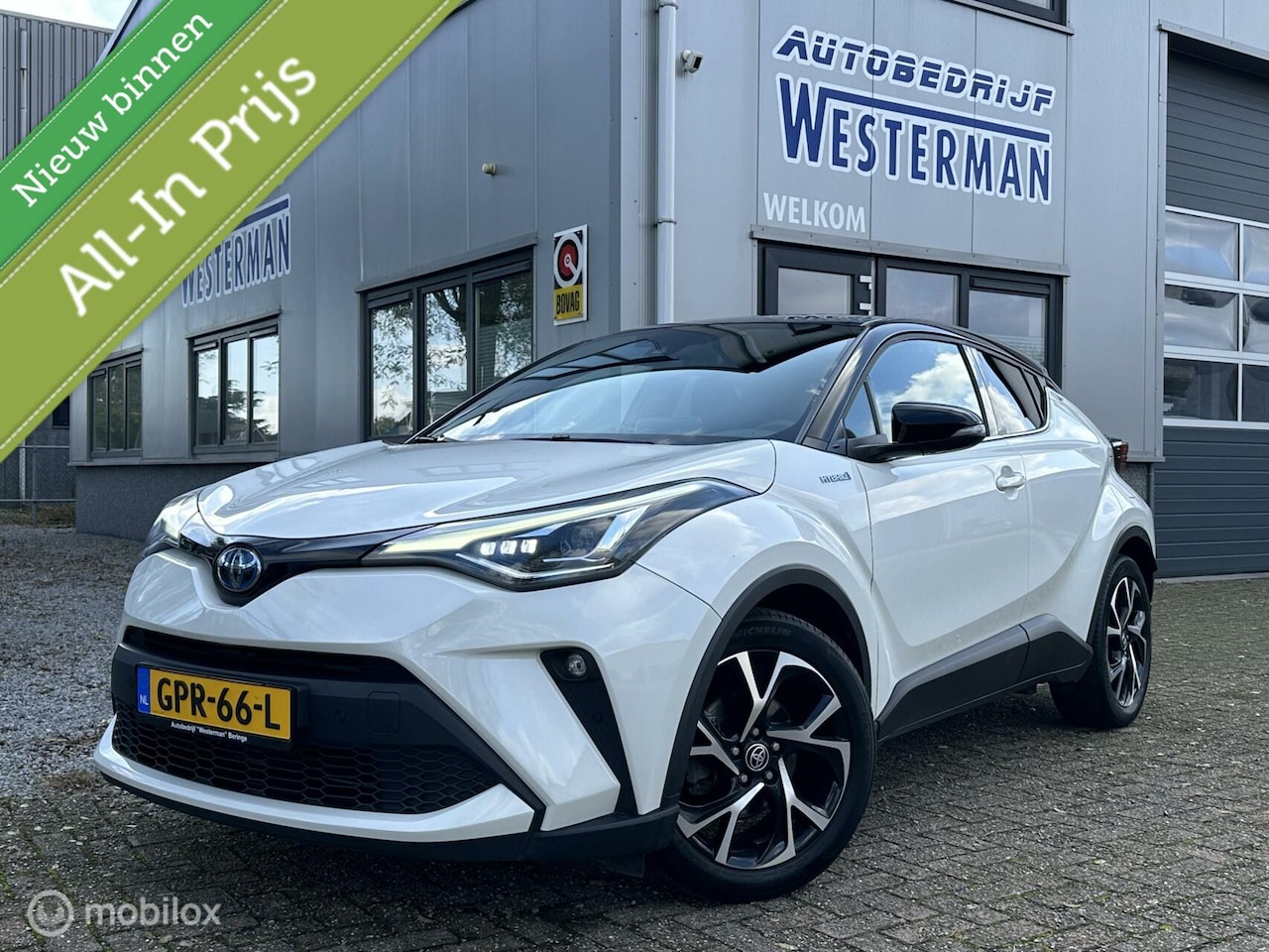 Toyota C-HR - 1.8 Hybrid Executive Bi Tone Acc Clima Stoel verw. Led 18"Lmv etc. - AutoWereld.nl