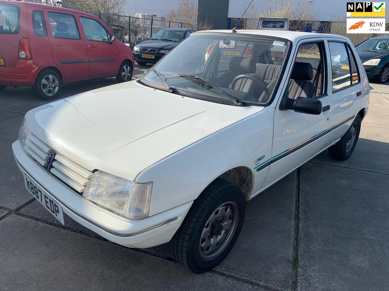 Peugeot 205 - 1.1 Colorline 1.1 Colorline - AutoWereld.nl