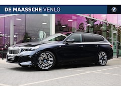 BMW 5-serie Touring - 530e M Sport Automaat / Trekhaak / Adaptieve LED / Comfort Access / Parking Assistant / M