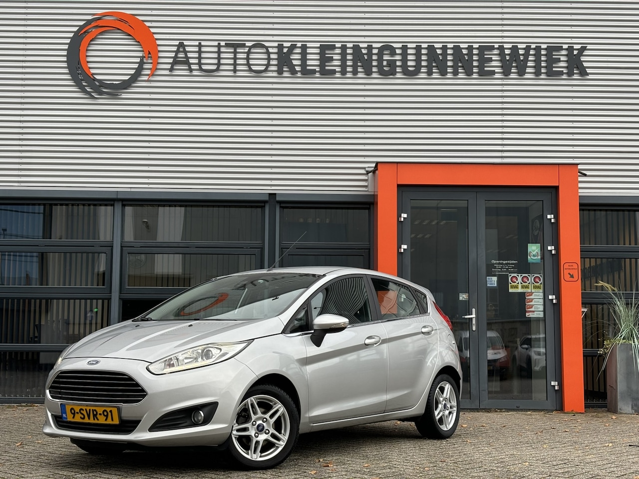 Ford Fiesta - 1.0 EcoBoost Titanium / NL Auto / Trekhaak / Allseason Banden / Voorruit Verwarming / - AutoWereld.nl