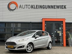 Ford Fiesta - 1.0 EcoBoost Titanium / NL Auto / Trekhaak / Allseason Banden / Voorruit Verwarming /