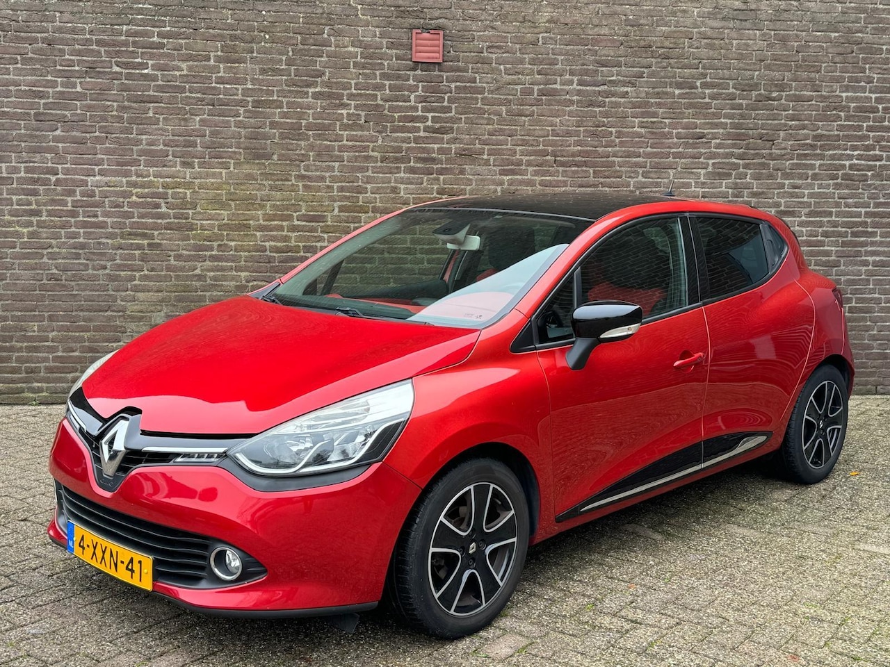 Renault Clio - 0.9 TCe Dynamique Panodak Navi Keyless Cruise - AutoWereld.nl