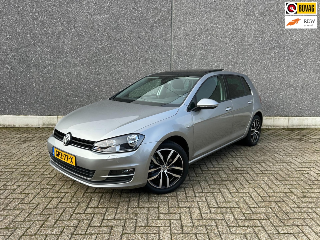 Volkswagen Golf - 1.2 TSI Highline | PANO | STOELVERWARMING | CC | PDC | APK T/M 31-1-2026 | AFLEVERBEURT | - AutoWereld.nl