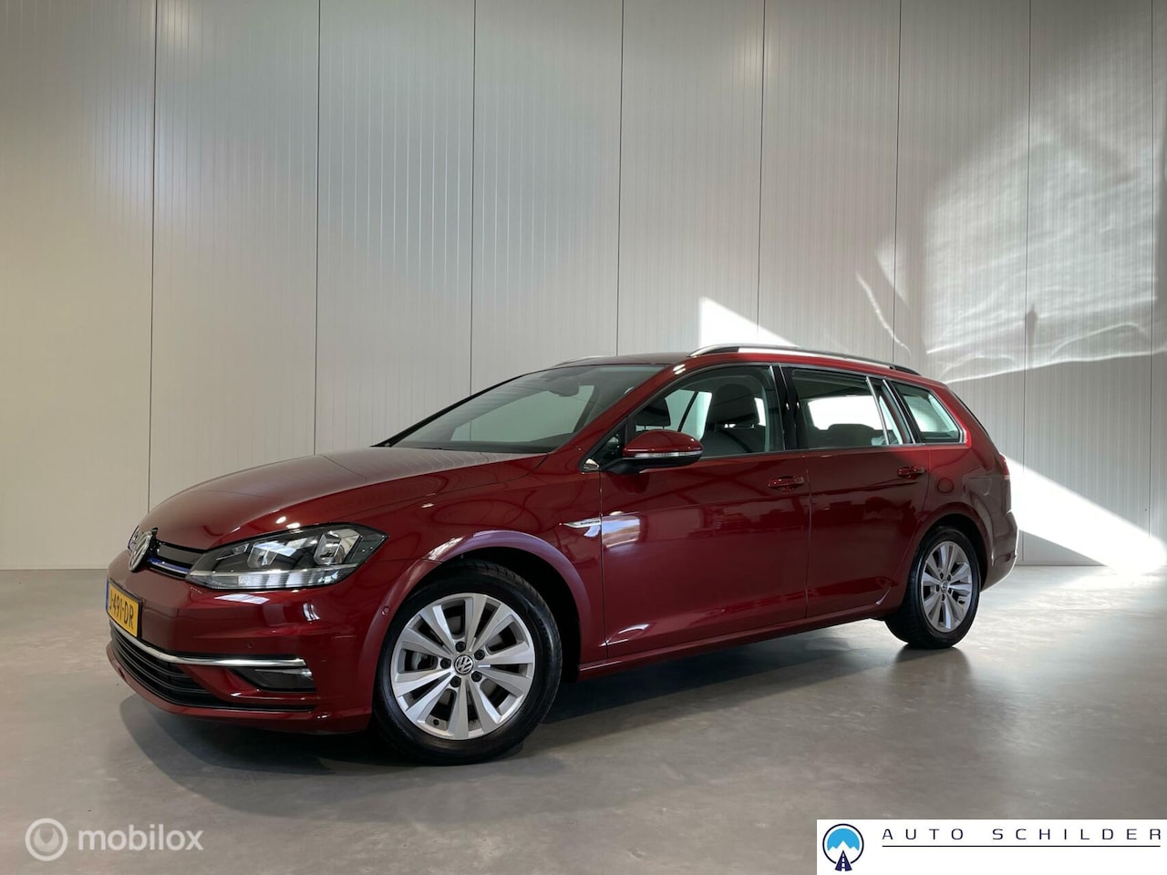 Volkswagen Golf Variant - 1.5 TSI Comfortline Business 1.5 TSI Comfortline Business 130 pk, Navi|Clima|Trekhaak|Stoelverewarming|Cruise|Pdc - AutoWereld.nl