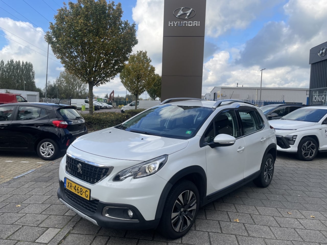 Peugeot 2008 - 1.2 PureTech Allure 1.2 PureTech Allure - AutoWereld.nl