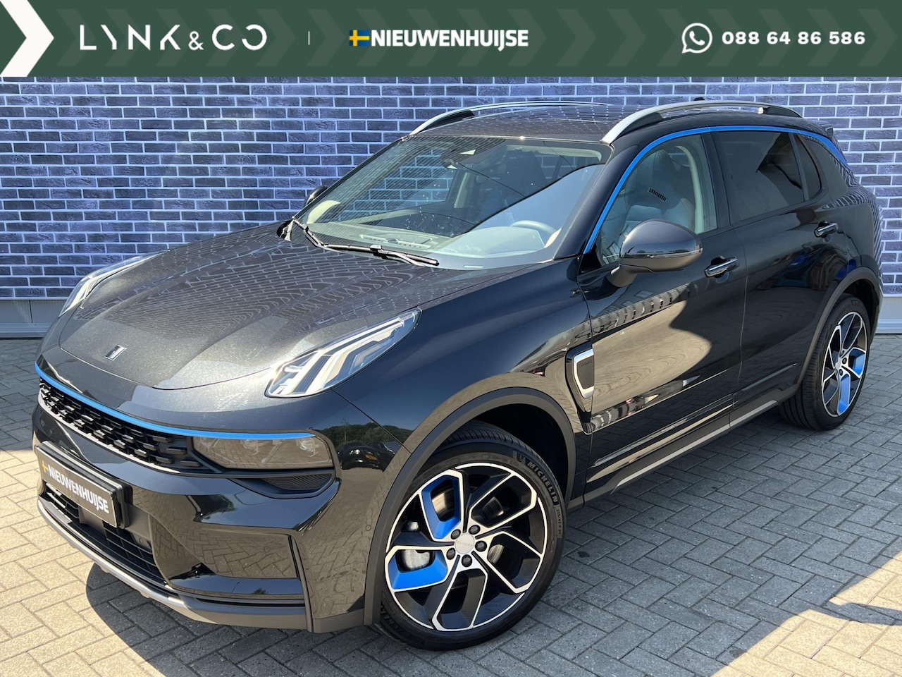 Lynk & Co 01 - 1.5 Plug-in Hybrid | Panoramadak | Adaptive cruise control | LED koplampen | Camera | 20 i - AutoWereld.nl