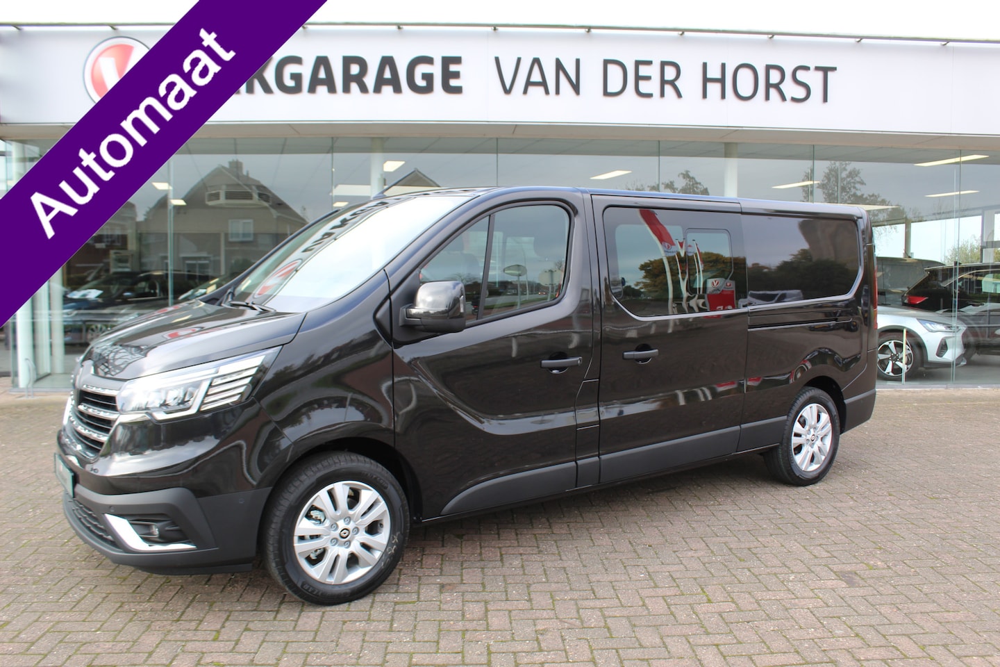 Renault Trafic - 2.0-170pk dCi T29 L2H1 Luxe dubbele cabine AUTOMAAT. Luxe Renault Trafic dubbele cabine. A - AutoWereld.nl