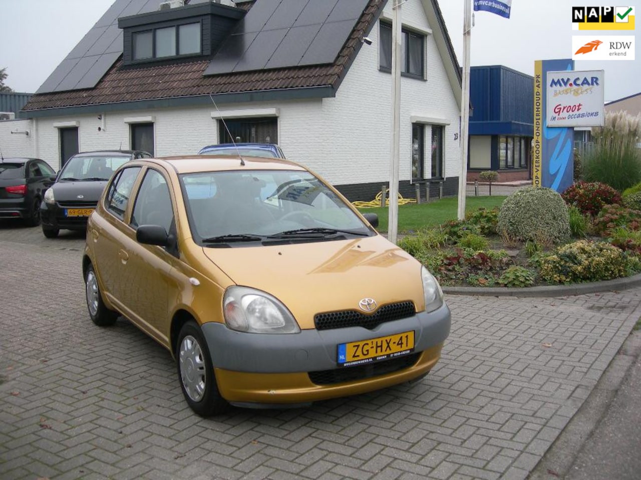 Toyota Yaris - 1.0-16V VVT-i Terra 1.0-16V VVT-i Terra - AutoWereld.nl