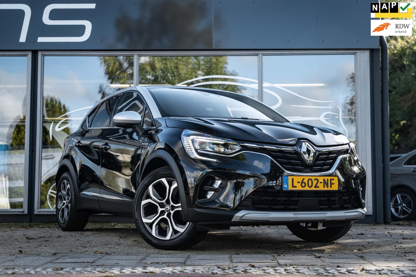 Renault Captur - 1.0 TCe 100 Bi-Fuel Intens|Dealer oh|Led|DAB|Half leder|Navi - AutoWereld.nl