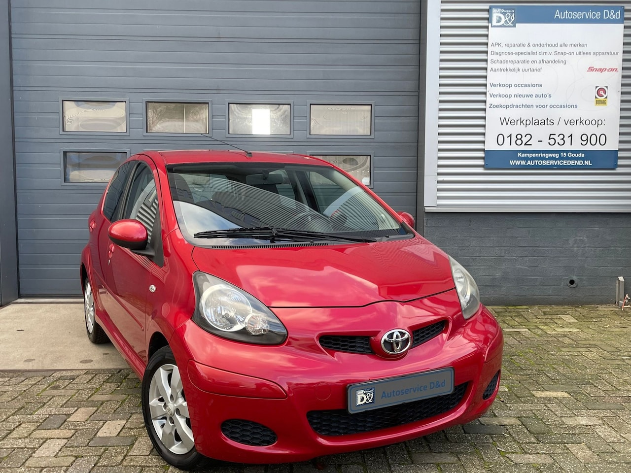 Toyota Aygo - 1.0-12V Aspiration Red 5 drs Airco|NAP - AutoWereld.nl