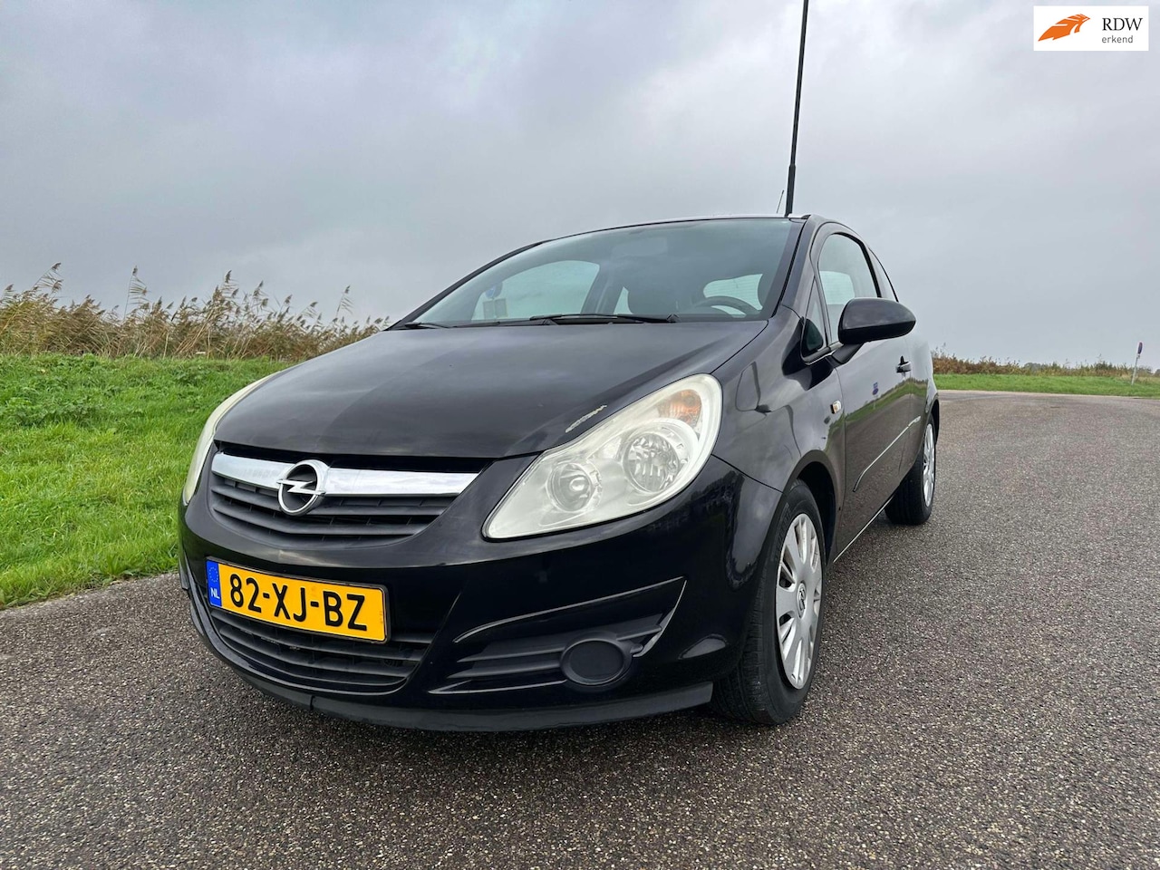 Opel Corsa - 1.4-16V Business lage km stand en incl apk! - AutoWereld.nl