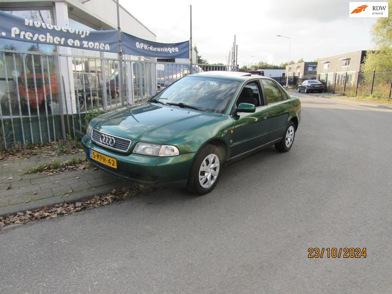 Audi A4 Limousine - 1.6 - AutoWereld.nl