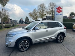 Suzuki Vitara - 1.4 Boosterjet Style Smart Hybrid // Automaat // 1500 kilo trekgewicht // Nieuw staat // P