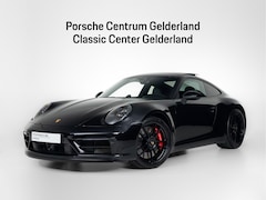 Porsche 911 - Carrera 4 GTS