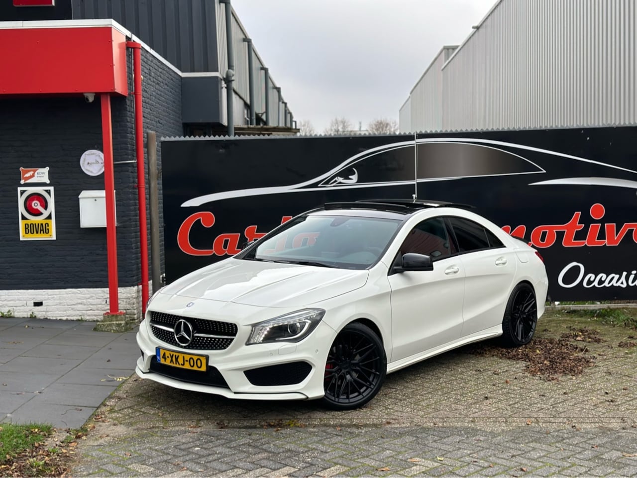 Mercedes-Benz CLA-Klasse - 180 Edition 1 AMG 45 OPTIEK PANO|SFEER|RODE GORDELS - AutoWereld.nl