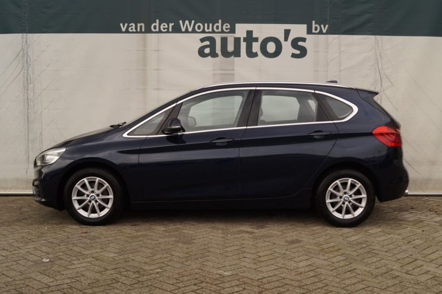 BMW 2-Serie - 216d Active High Executive -LEER-LED-NAVI-ECC- - AutoWereld.nl