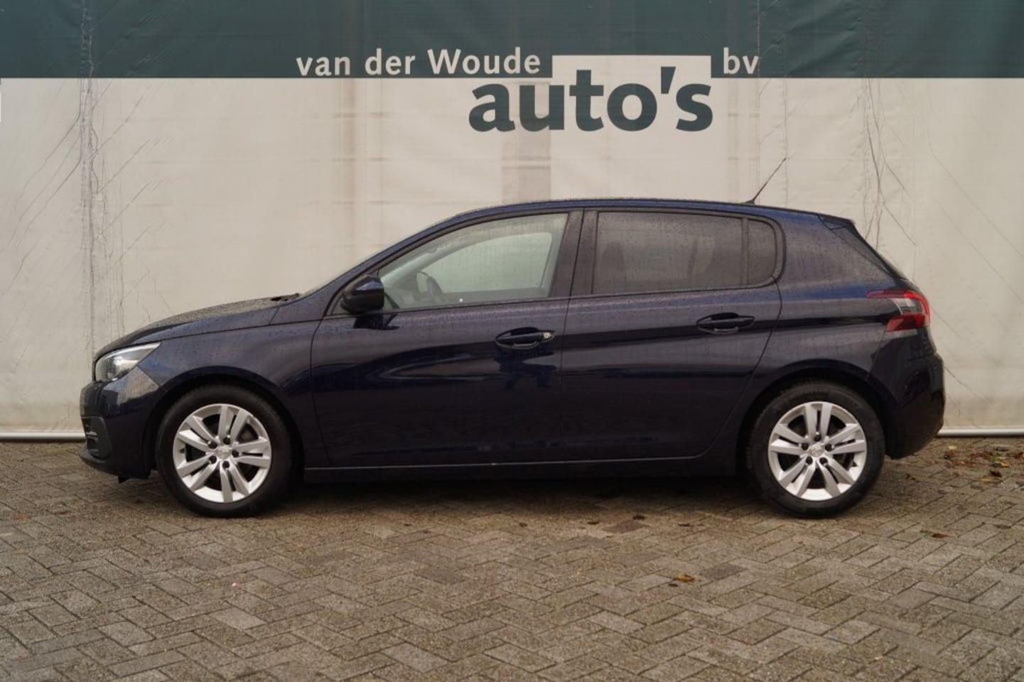 Peugeot 308 - 1.2 PureTech 110pk Executive 5-drs -PANO-NAVI-ECC-PDC- - AutoWereld.nl