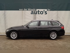 BMW 3-serie Touring - 318i Automaat Executive -LED-ECC-PDC-NAVI