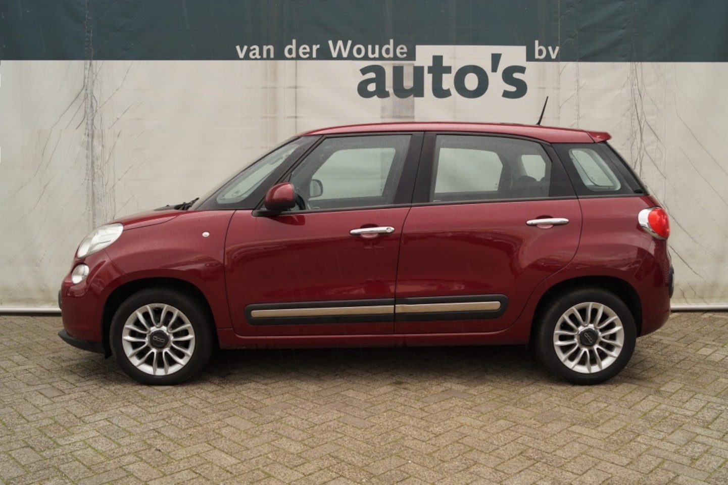 Fiat 500 L - 0.9 TwinAir 105pk Lounge -PANO-ECC-PDC-NAVI- - AutoWereld.nl