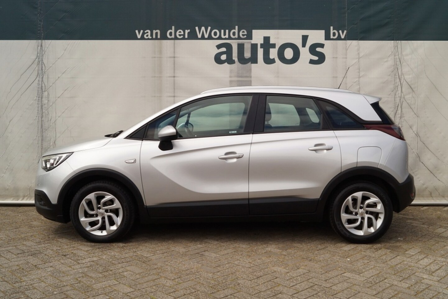 Opel Crossland X - 1.2 Online Edition -NAVI-AIRCO-DAB-CRUISE- - AutoWereld.nl