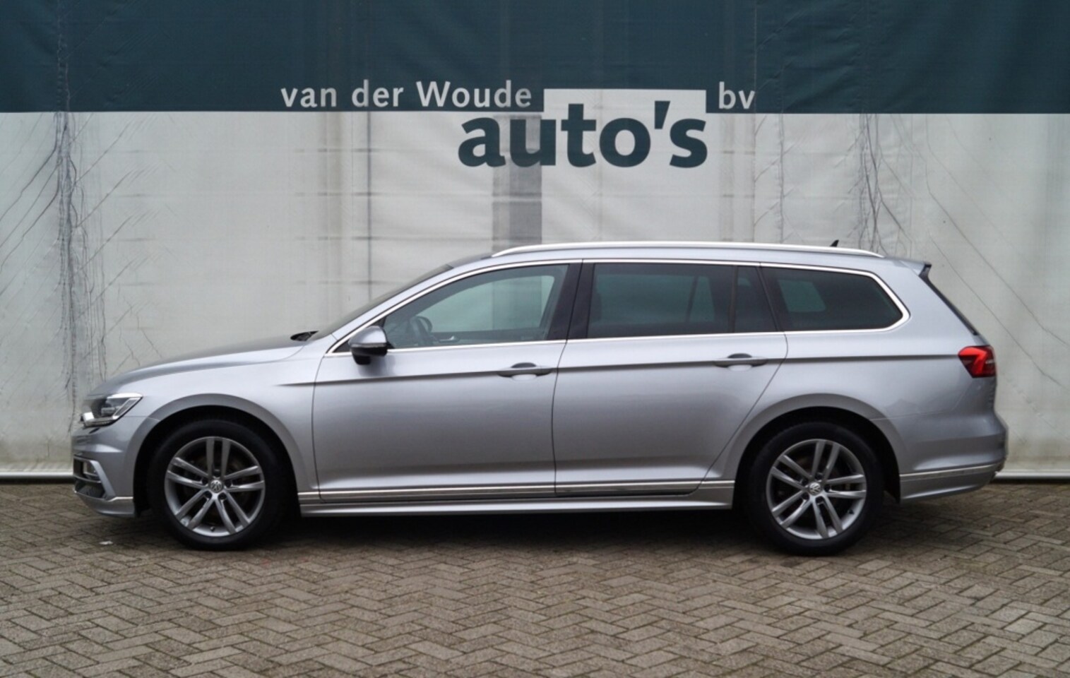 Volkswagen Passat Variant - 1.4 TSI DSG Highline Business R-line -NAVI-DIGI-XENON- - AutoWereld.nl