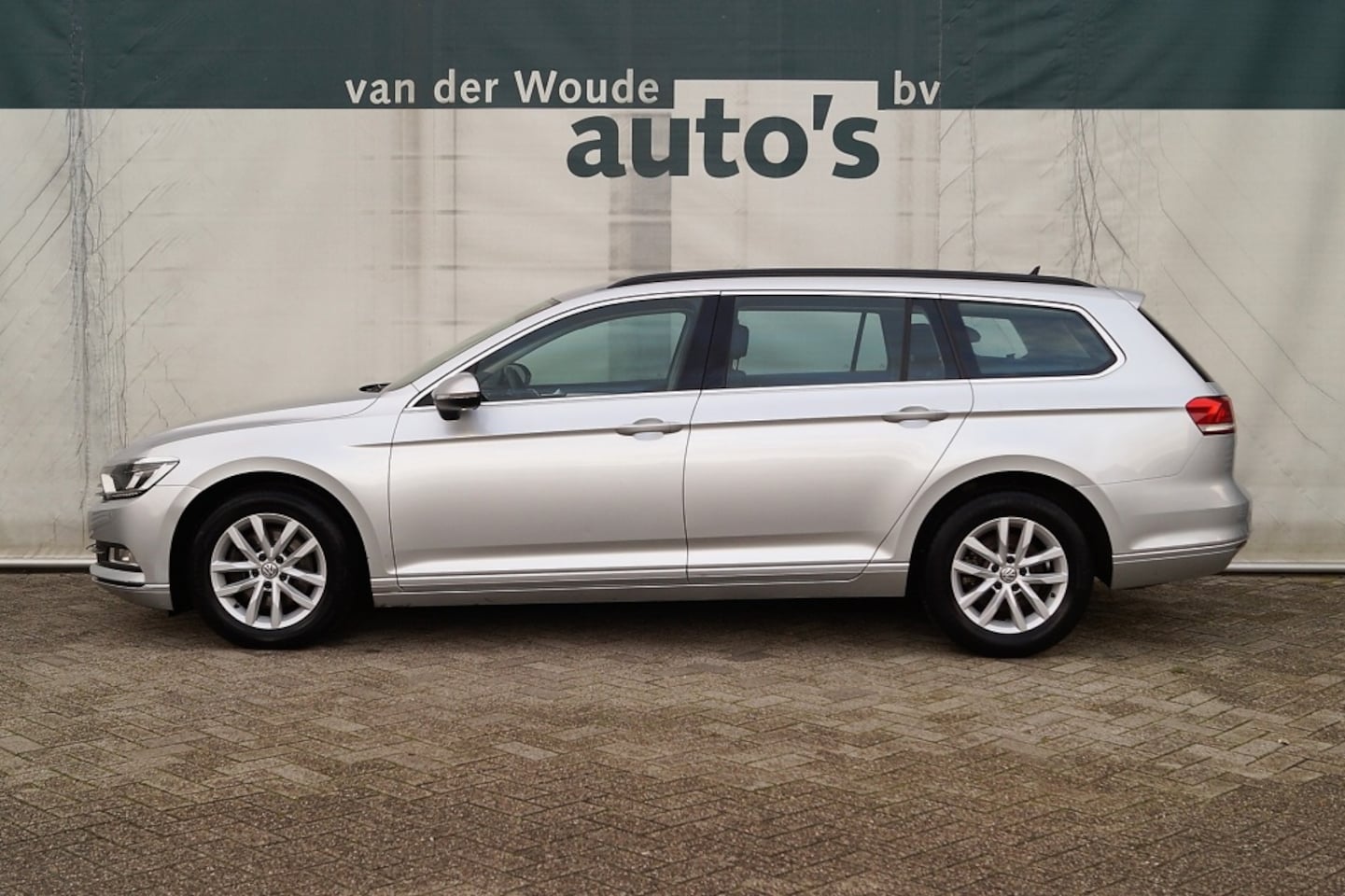 Volkswagen Passat Variant - 1.4 TSI 125pk Comfortline -LED-NAVI-ECC-PDC- - AutoWereld.nl